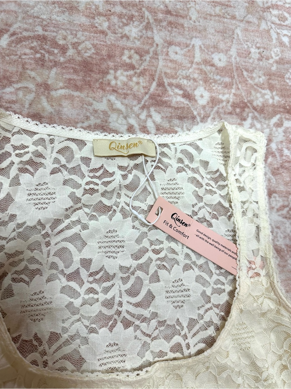 NWT 🤍 Y2K Cream Lace Square-Neck Tank Top - Picture 4 of 9